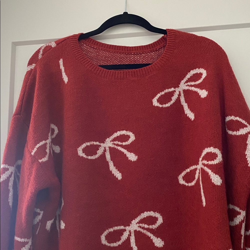 Red Bow Pattern Sweater - Picture 3 of 3